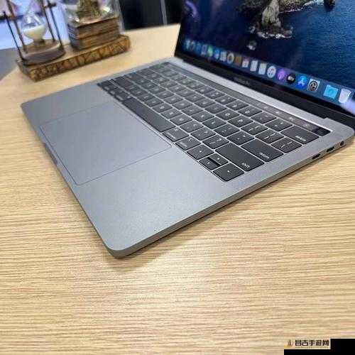 十九岁 MacbookPro 高清版：引领科技潮流的青春伙伴